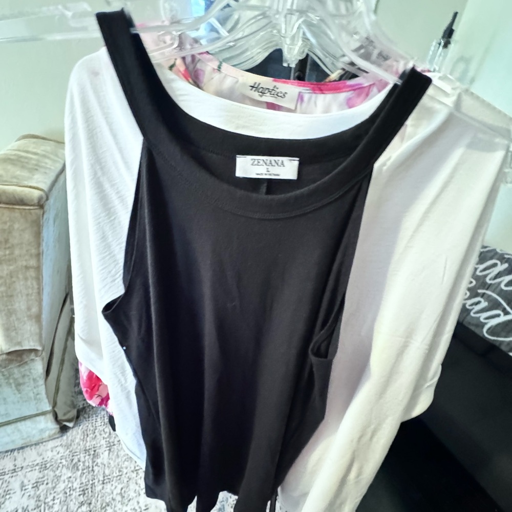 Zenana Outfitters Classic Black Tank Top